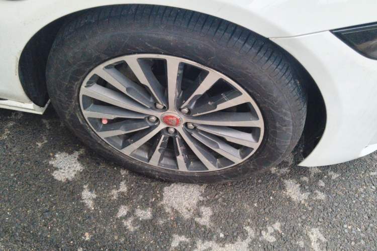 Used Jaguar XEL 2020 2.0T 200PS R-DYNAMIC Youth Sports Edition Right Front Wheel Hub