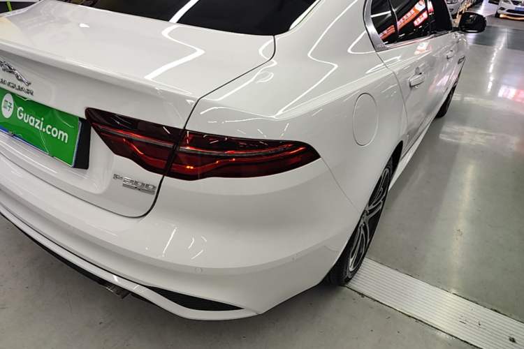 Used Jaguar XEL 2020 2.0T 200 PS R-DYNAMIC S Advanced Sport Edition Right Rear Taillight