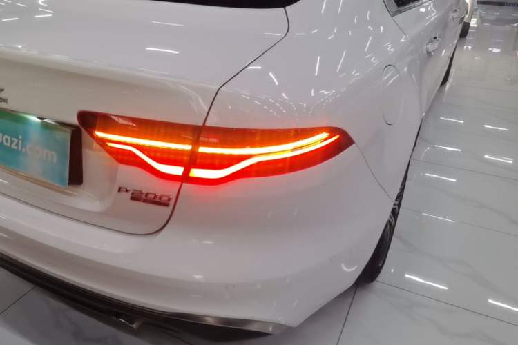 Used Jaguar XEL 2020 2.0T 200 PS S Advanced Elegance Edition Right Rear Taillight