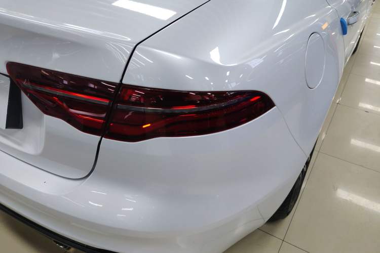 Used Jaguar XEL 2020 2.0T 200 PS S Advanced Elegance Edition Right Rear Taillight