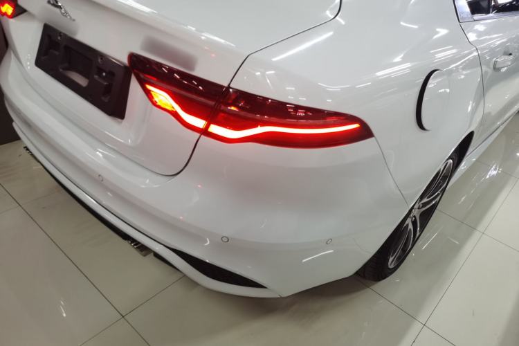 Used Jaguar XEL 2020 2.0T 200 PS R-DYNAMIC S Advanced Sport Edition Right Rear Taillight
