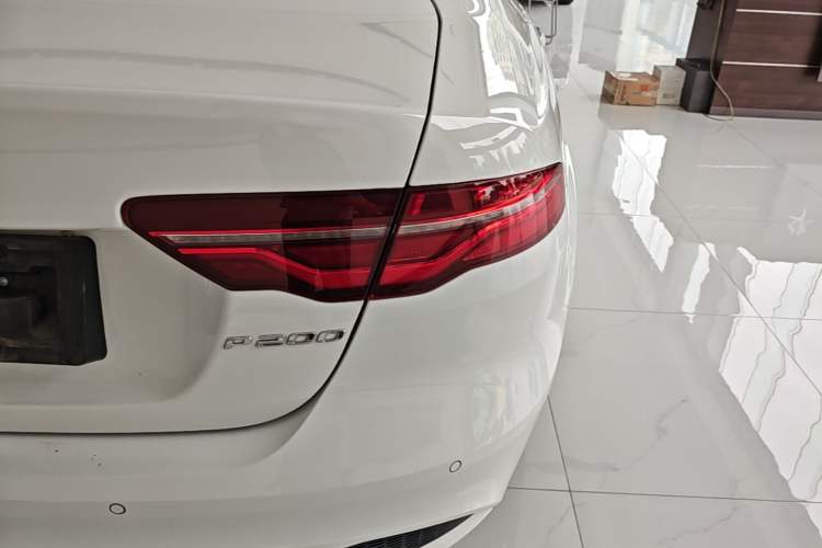 Used Jaguar XEL 2020 2.0T 200PS R-DYNAMIC Youth Sports Edition Right Rear Taillight