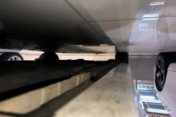 Used Jaguar XEL 2020 2.0T 200PS R-DYNAMIC Youth Sports Edition Right Side Sill