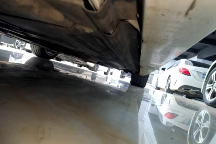 Used Jaguar XEL 2020 2.0T 200 PS R-DYNAMIC S Advanced Sport Edition Right Side Sill