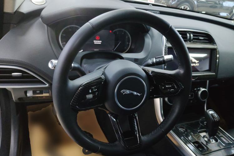 Used Jaguar XEL 2020 2.0T 200 PS S Advanced Elegance Edition Steering Wheel