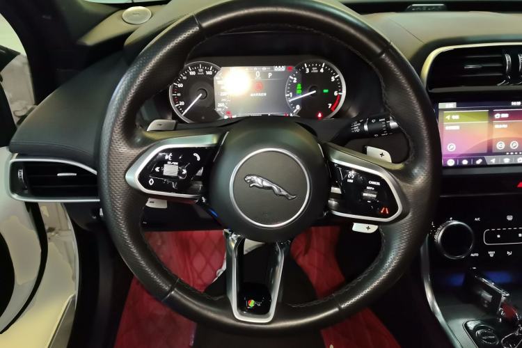 Used Jaguar XEL 2020 2.0T 200 PS R-DYNAMIC S Advanced Sport Edition Steering Wheel