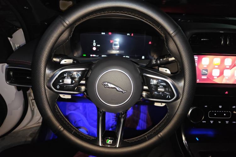 Used Jaguar XEL 2020 2.0T 200 PS R-DYNAMIC S Advanced Sport Edition Steering Wheel