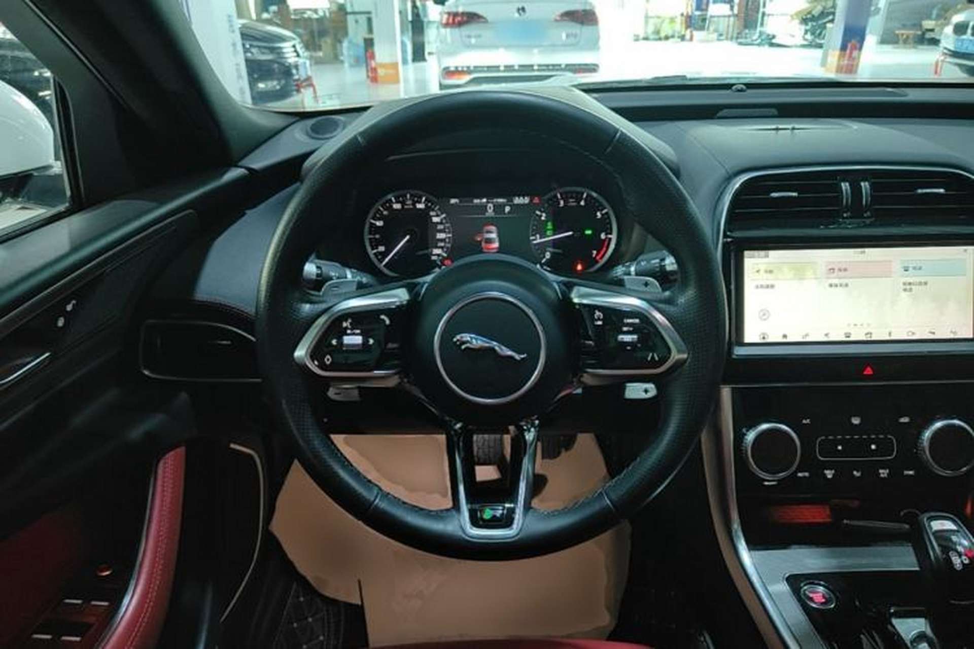 Used Jaguar XEL 2020 2.0T 200 PS R-DYNAMIC S Advanced Sport Edition Steering Wheel
