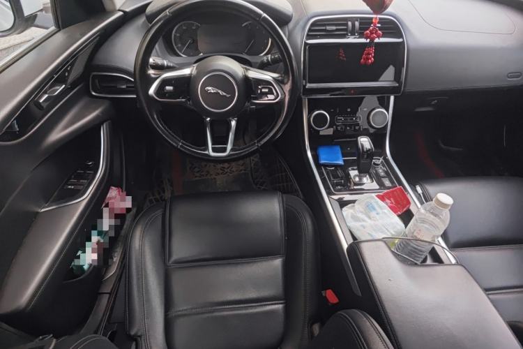 Used Jaguar XEL 2020 2.0T 200 PS S Advanced Elegance Edition Steering Wheel