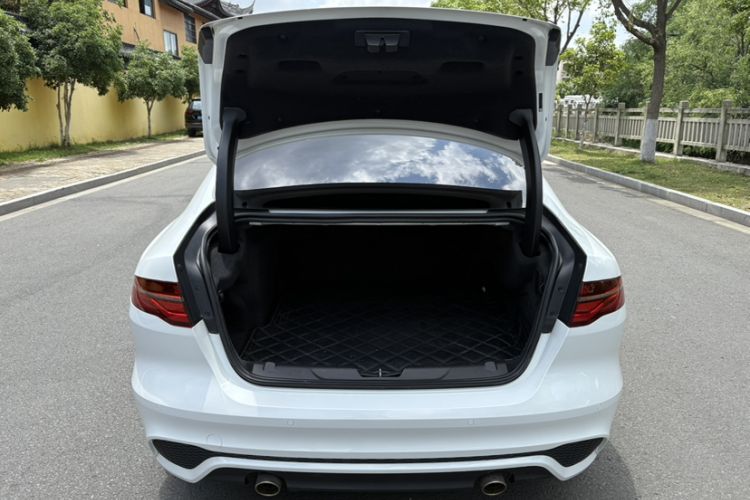 Used Jaguar XEL 2020 2.0T 200 PS R-DYNAMIC S Advanced Sport Edition Trunk