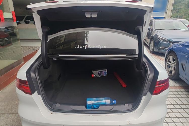 Used Jaguar XEL 2020 2.0T 200PS R-DYNAMIC Youth Sports Edition Trunk