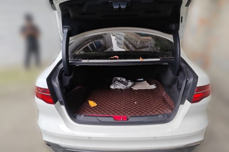 Used Jaguar XEL 2020 2.0T 200 PS S Advanced Elegance Edition Trunk