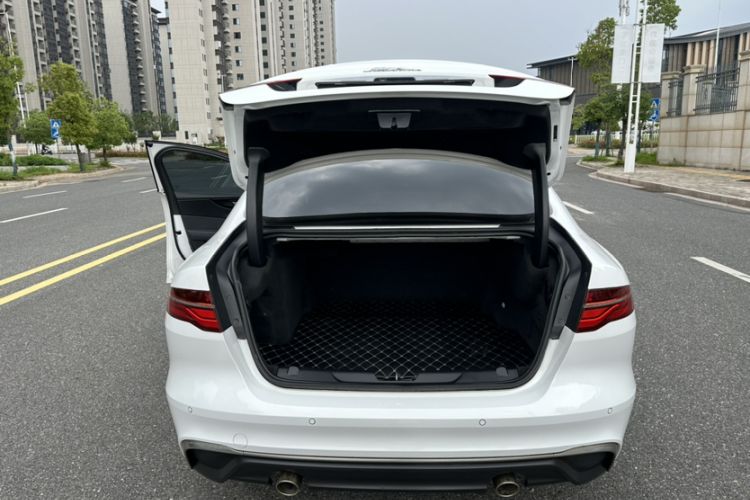 Used Jaguar XEL 2020 2.0T 200 PS S Advanced Elegance Edition Trunk