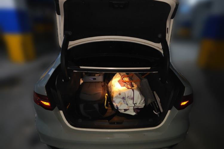 Used Jaguar XEL 2020 2.0T 200 PS R-DYNAMIC S Advanced Sport Edition Trunk