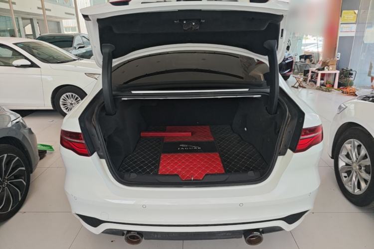 Used Jaguar XEL 2020 2.0T 200PS R-DYNAMIC Youth Sports Edition Trunk