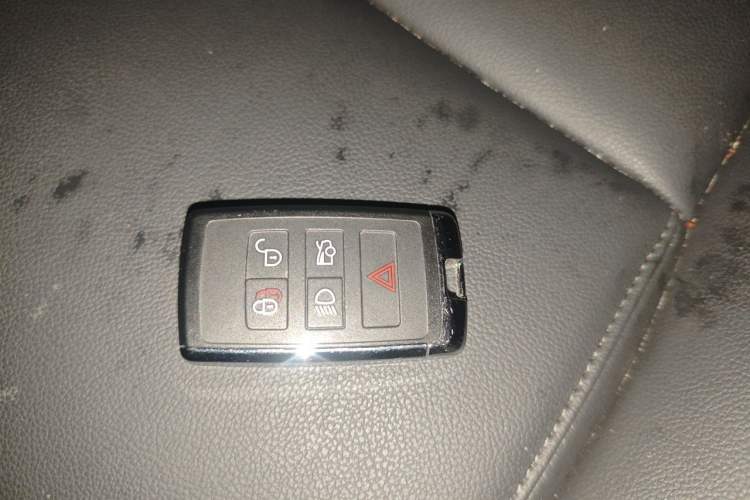 Used Jaguar XEL 2020 2.0T 200PS R-DYNAMIC Youth Sports Edition Vehicle Key