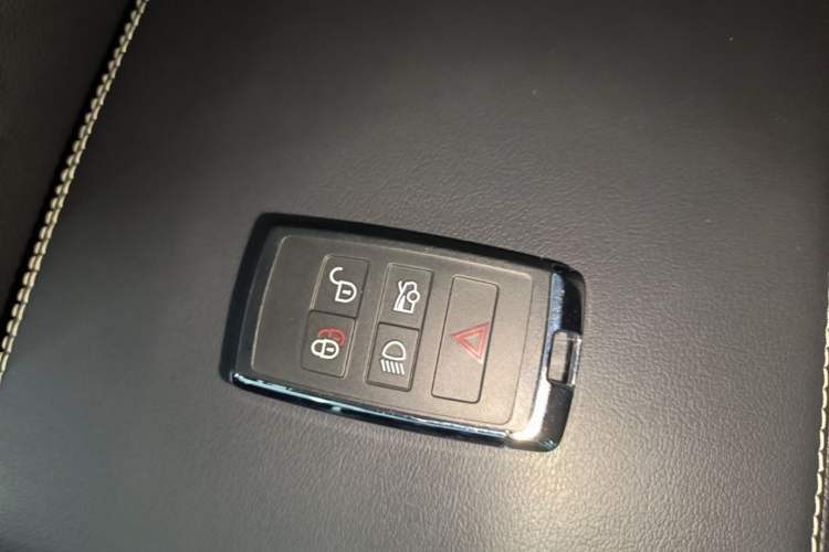 Used Jaguar XEL 2020 2.0T 200 PS R-DYNAMIC S Advanced Sport Edition Vehicle Key