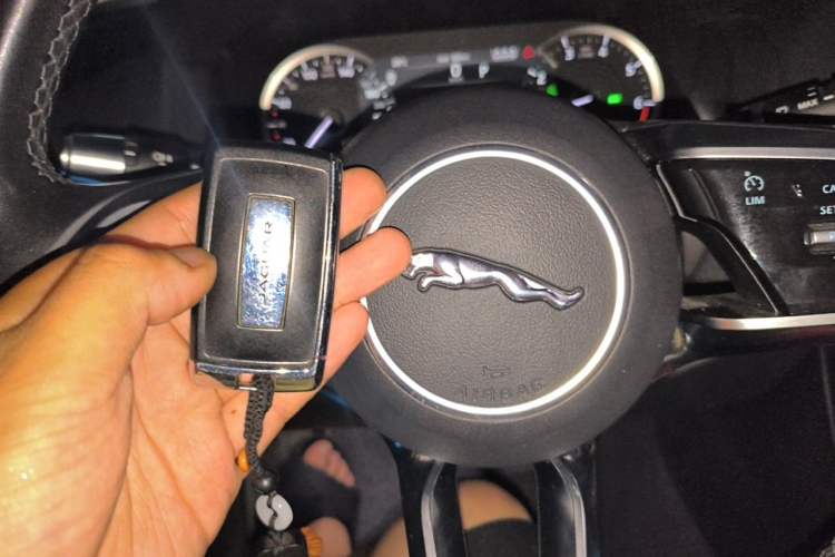 Used Jaguar XEL 2020 2.0T 200 PS S Advanced Elegance Edition Vehicle Key
