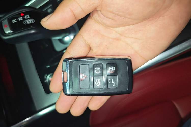 Used Jaguar XEL 2020 2.0T 200 PS R-DYNAMIC S Advanced Sport Edition Vehicle Key