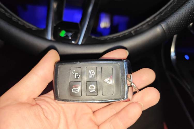 Used Jaguar XEL 2020 2.0T 200 PS R-DYNAMIC S Advanced Sport Edition Vehicle Key