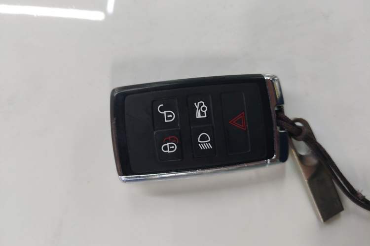 Used Jaguar XEL 2020 2.0T 200PS R-DYNAMIC Youth Sports Edition Vehicle Key