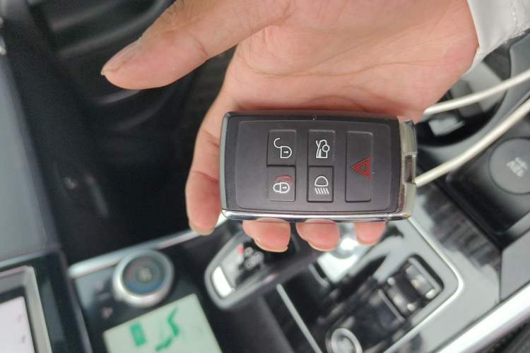 Used Jaguar XEL 2020 2.0T 250 PS SE Tech-Elegant Edition Vehicle Key