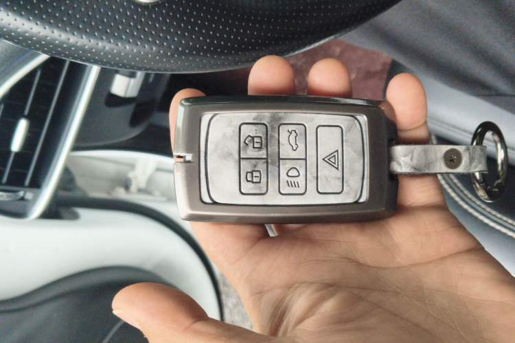 Used Jaguar XEL 2020 2.0T 200PS R-DYNAMIC Youth Sports Edition Vehicle Key