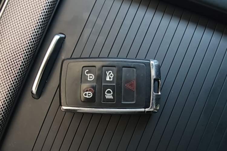 Used Jaguar XEL 2020 2.0T 200PS R-DYNAMIC Youth Sports Edition Vehicle Key