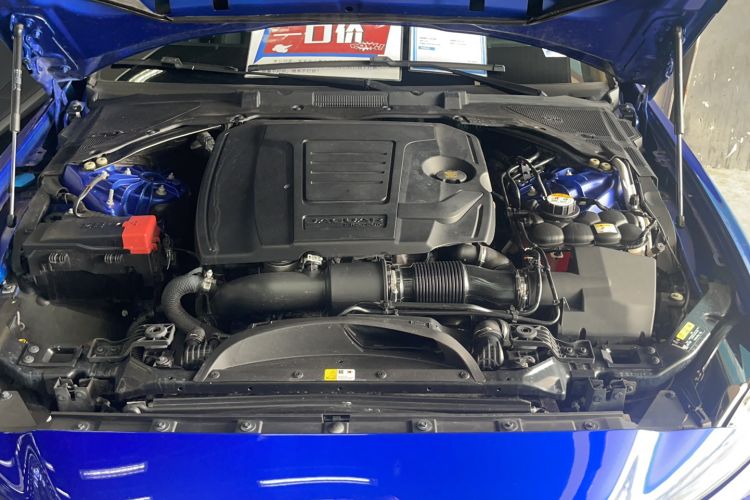 Used Jaguar XEL 2020 2.0T 250 PS SE Tech-Elegant Edition Engine Bay