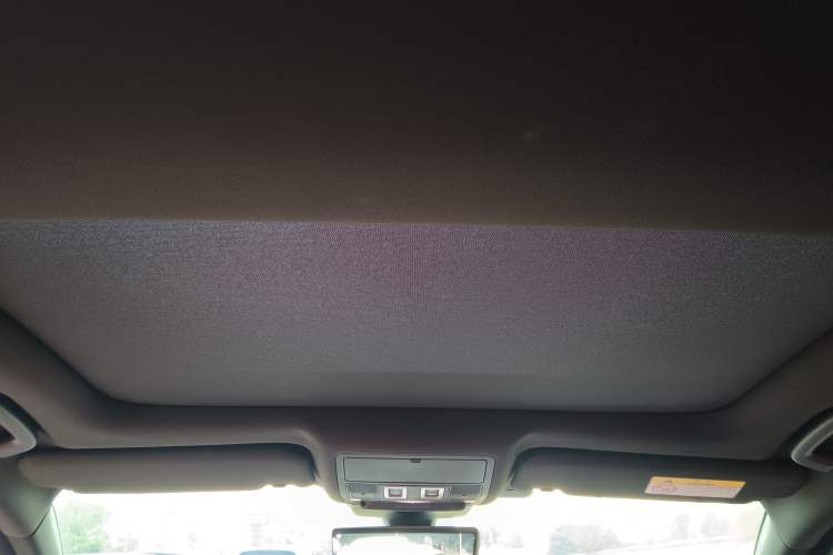 Used Jaguar XEL 2020 2.0T 200 PS R-DYNAMIC S Advanced Sport Edition Headliner