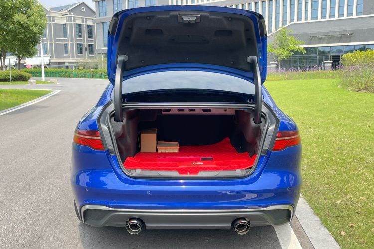 Used Jaguar XEL 2020 2.0T 250 PS SE Tech-Elegant Edition Trunk
