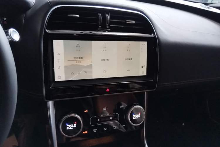 Used Jaguar XEL 2021 2.0T 250 PS R-DYNAMIC S Advanced Sport Edition Audio And AC Panel