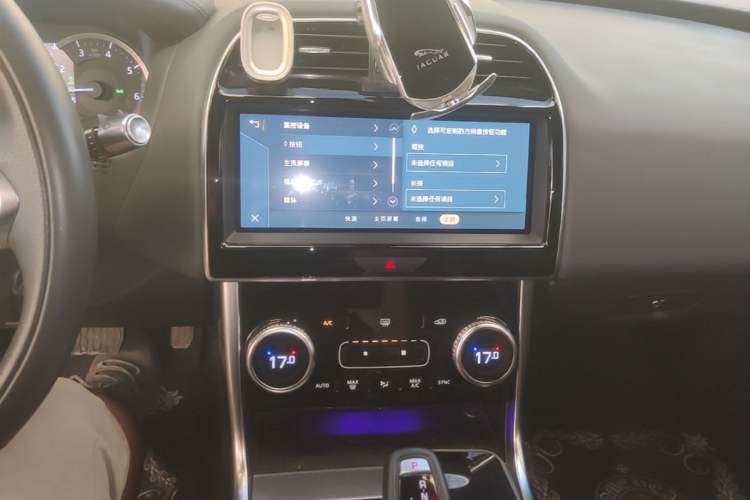 Used Jaguar XEL 2021 2.0T 200PS R-DYNAMIC Youth Sports Edition Audio And AC Panel
