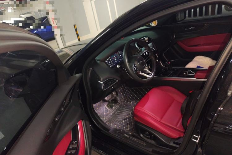 Used Jaguar XEL 2021 2.0T 250 PS Black Edition Sport Version Driver Seat
