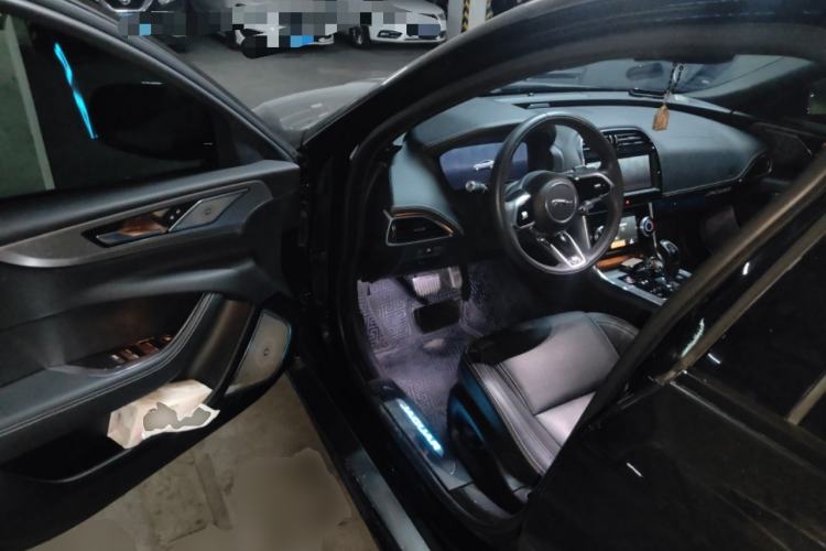 Used Jaguar XEL 2021 2.0T 250 PS R-DYNAMIC S Advanced Sport Edition Driver Seat