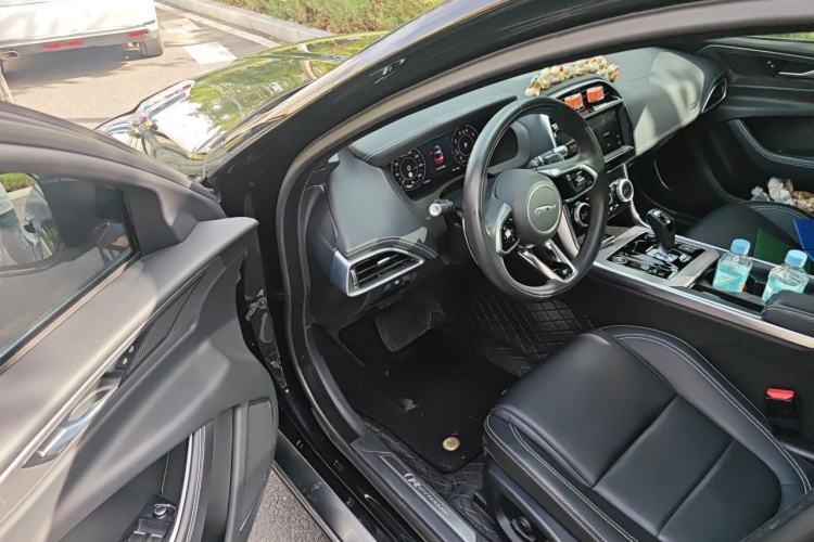 Used Jaguar XEL 2021 2.0T 250 PS R-DYNAMIC S Advanced Sport Edition Driver Seat