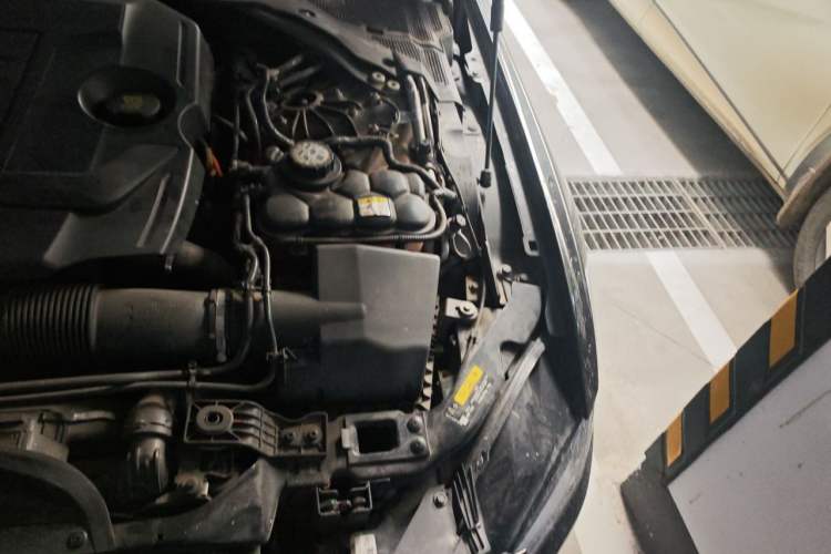 Used Jaguar XEL 2021 2.0T 250 PS R-DYNAMIC S Advanced Sport Edition Engine Bay Left