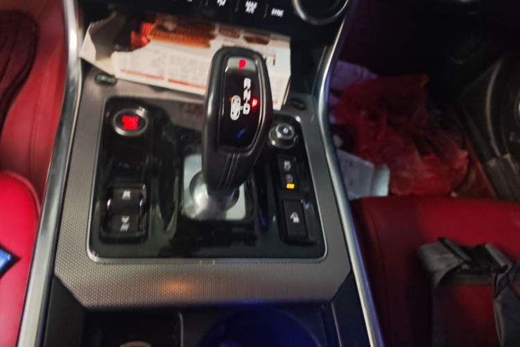 Used Jaguar XEL 2021 2.0T 250 PS R-DYNAMIC S Advanced Sport Edition Gear Lever