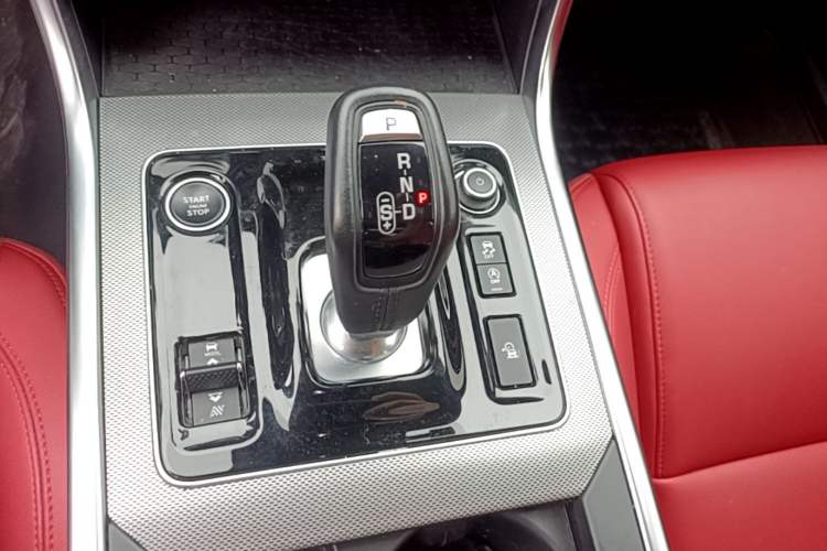 Used Jaguar XEL 2021 2.0T 250 PS R-DYNAMIC S Advanced Sport Edition Gear Lever