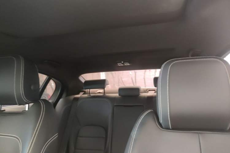 Used Jaguar XEL 2021 2.0T 200PS R-DYNAMIC Youth Sports Edition Headliner