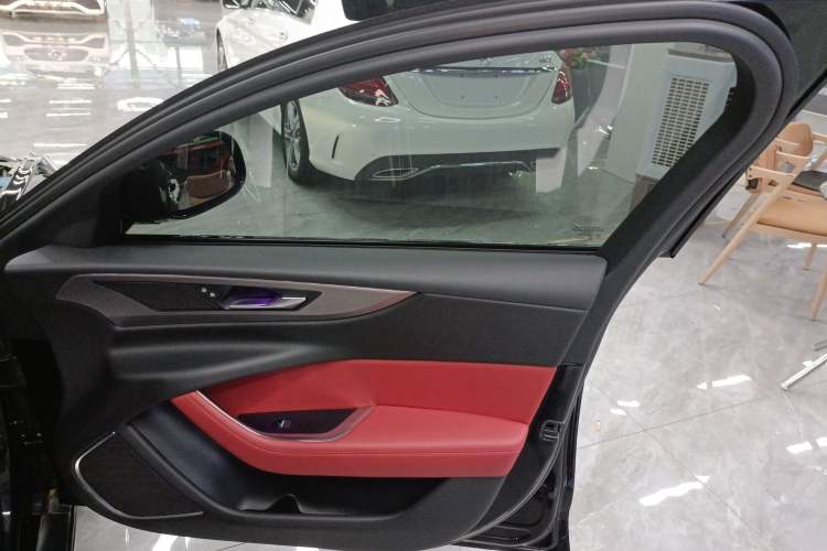 Used Jaguar XEL 2021 2.0T 250 PS R-DYNAMIC S Advanced Sport Edition Interior 5