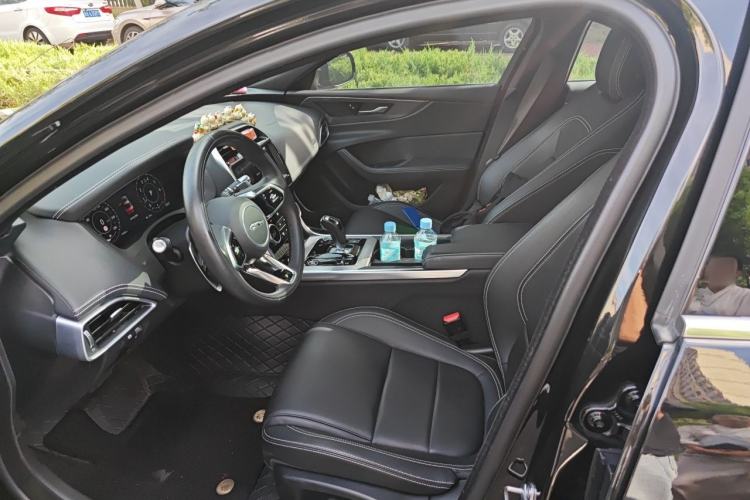 Used Jaguar XEL 2021 2.0T 250 PS R-DYNAMIC S Advanced Sport Edition Left Front Seat