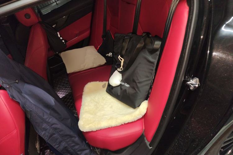 Used Jaguar XEL 2021 2.0T 250 PS Black Edition Sport Version Left Rear Seat