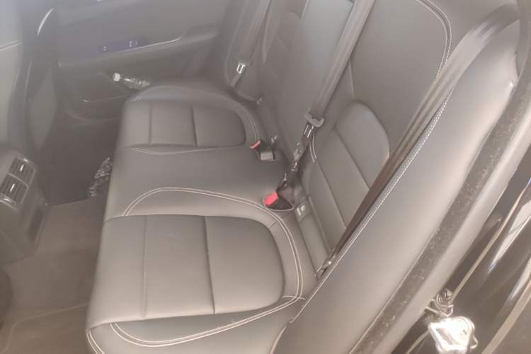 Used Jaguar XEL 2021 2.0T 200PS R-DYNAMIC Youth Sports Edition Left Rear Seat