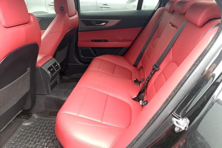 Used Jaguar XEL 2021 2.0T 250 PS R-DYNAMIC S Advanced Sport Edition Left Rear Seat