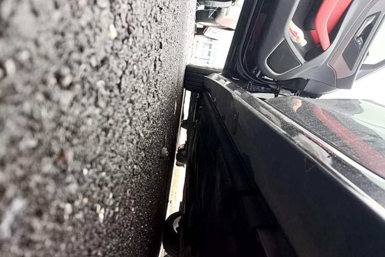 Used Jaguar XEL 2021 2.0T 250 PS R-DYNAMIC S Advanced Sport Edition Left Side Sill
