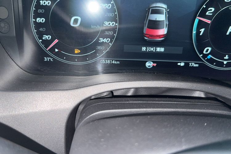 Used Jaguar XEL 2021 2.0T 250 PS R-DYNAMIC S Advanced Sport Edition Odometer Close Up