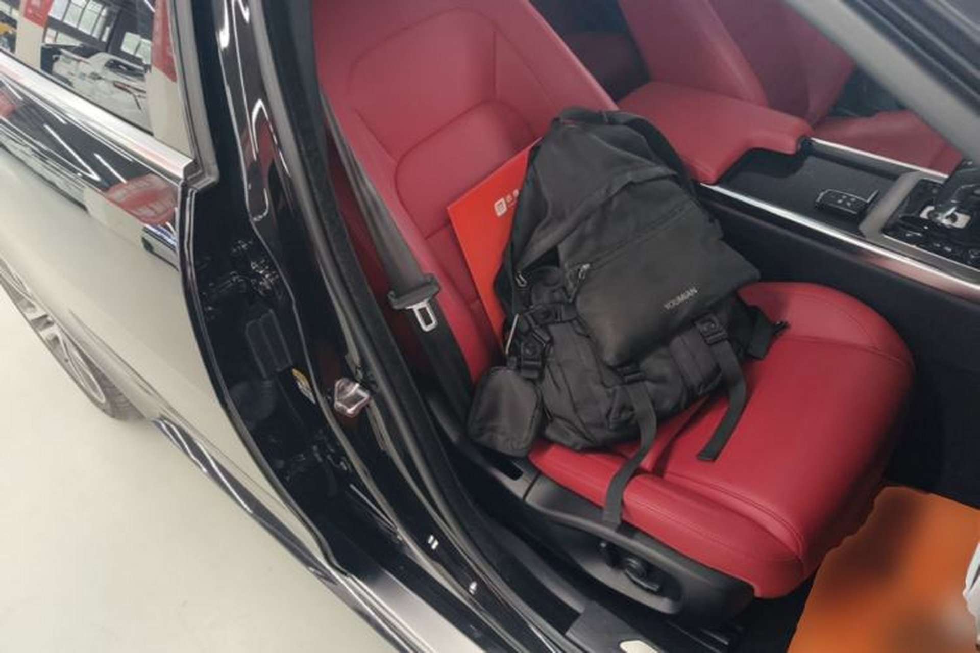 Used Jaguar XEL 2021 2.0T 250 PS R-DYNAMIC S Advanced Sport Edition Right Front Seat