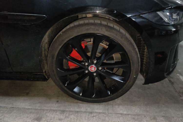 Used Jaguar XEL 2021 2.0T 250 PS R-DYNAMIC S Advanced Sport Edition Right Front Wheel Hub