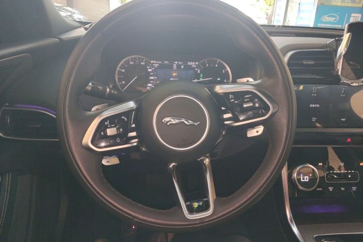 Used Jaguar XEL 2021 2.0T 200PS R-DYNAMIC Youth Sports Edition Steering Wheel